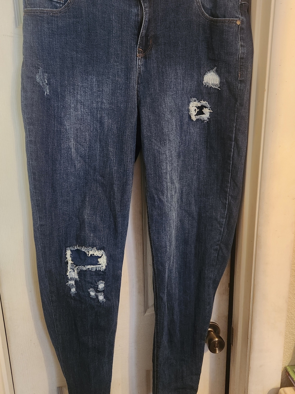 14T Boyfriend  Distressed Jeans